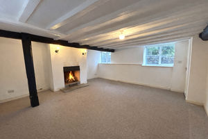 Sitting Room- click for photo gallery